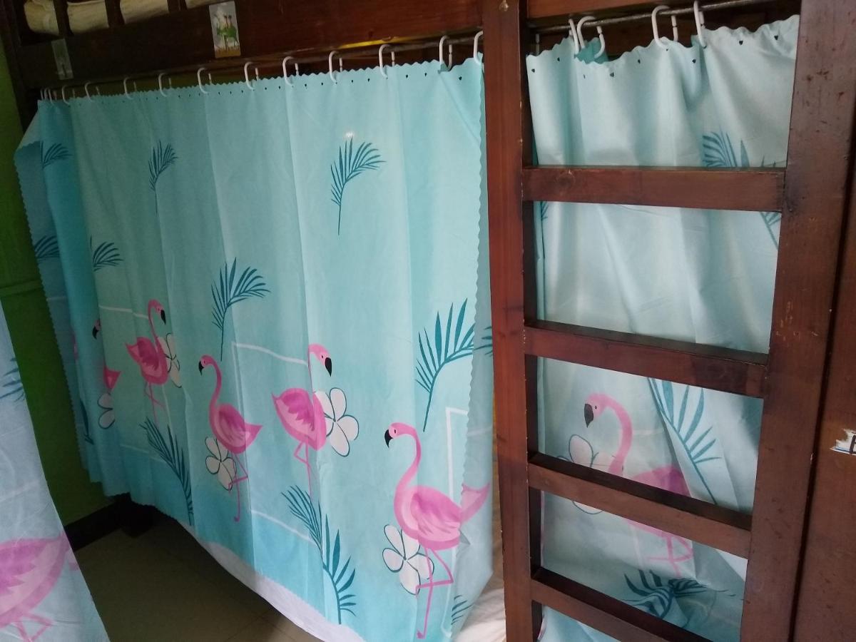 Yangshuo How Flowers Hostel Exterior photo