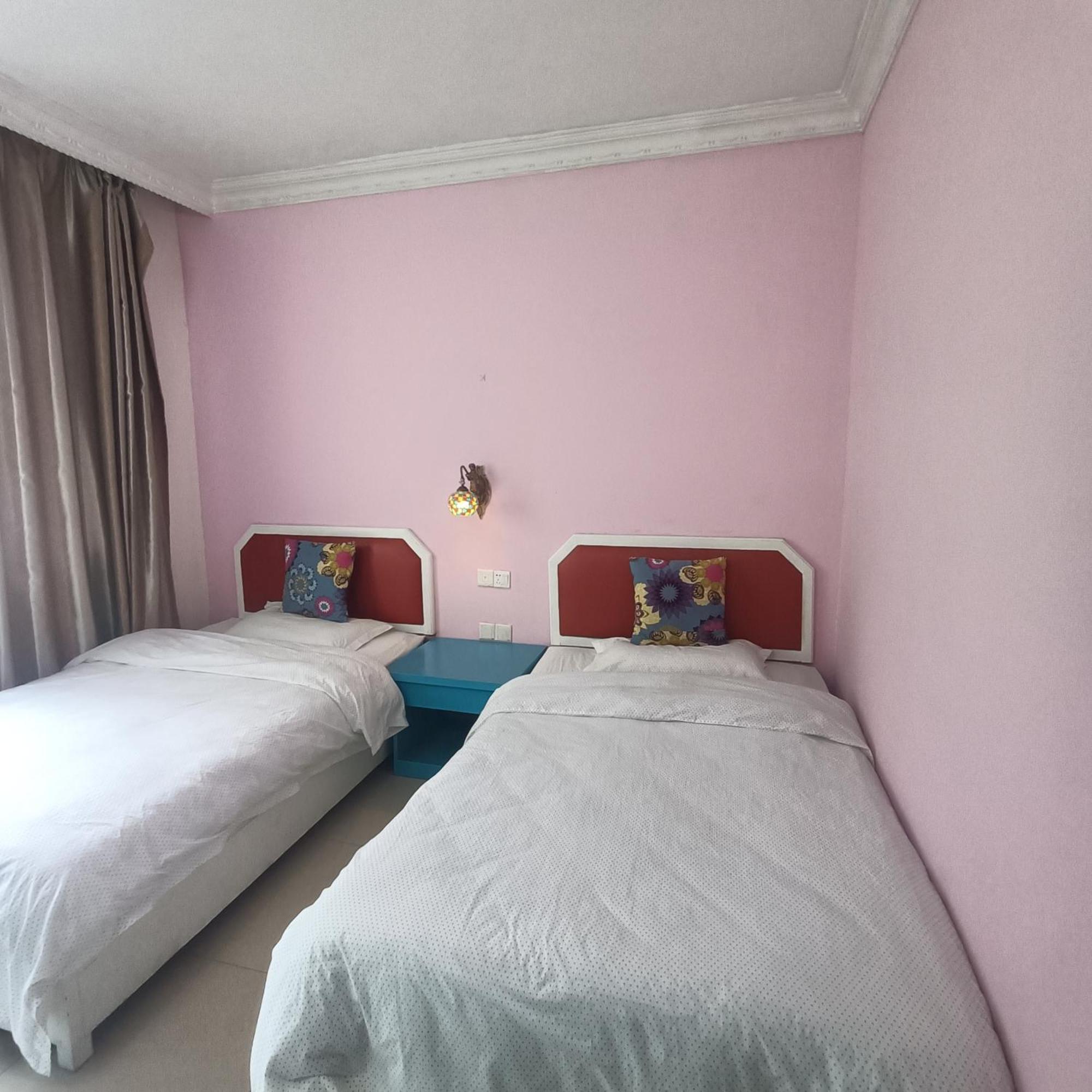 Yangshuo How Flowers Hostel Exterior photo