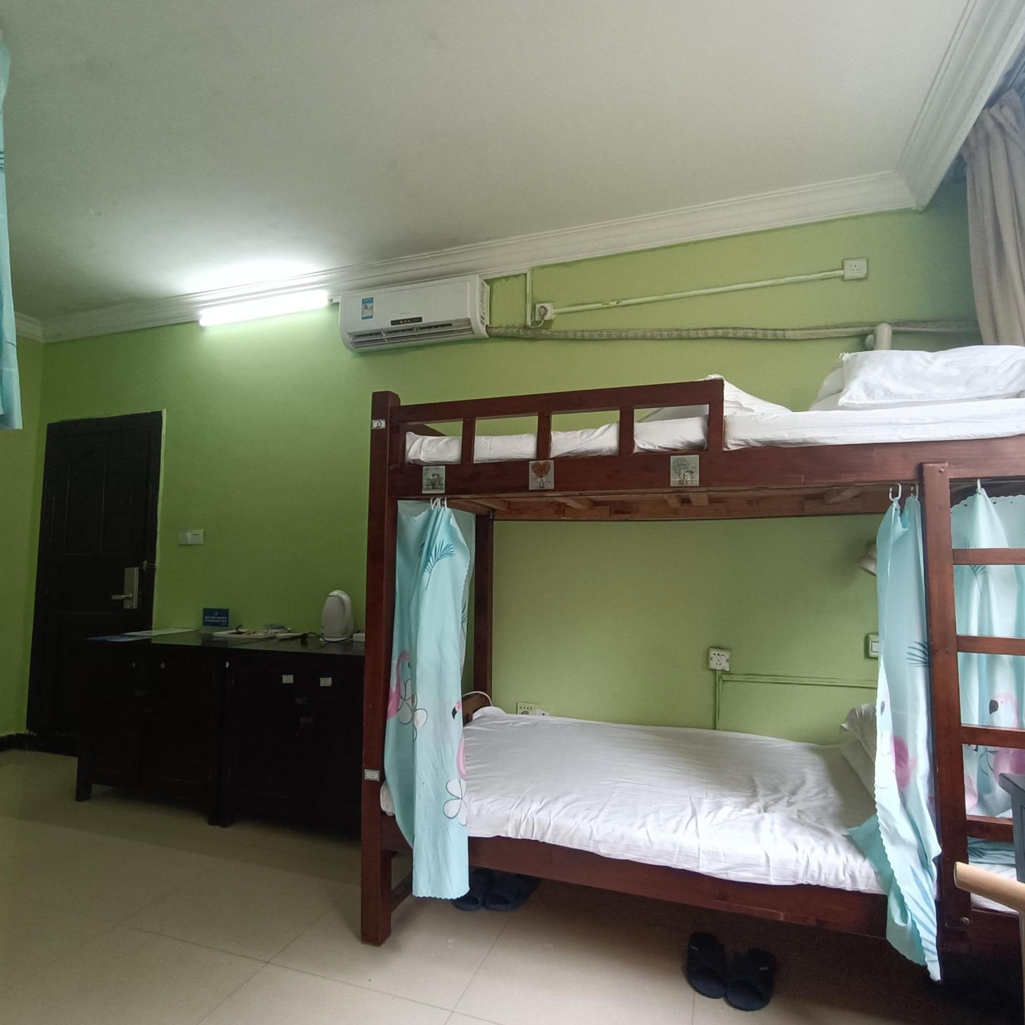 Yangshuo How Flowers Hostel Exterior photo