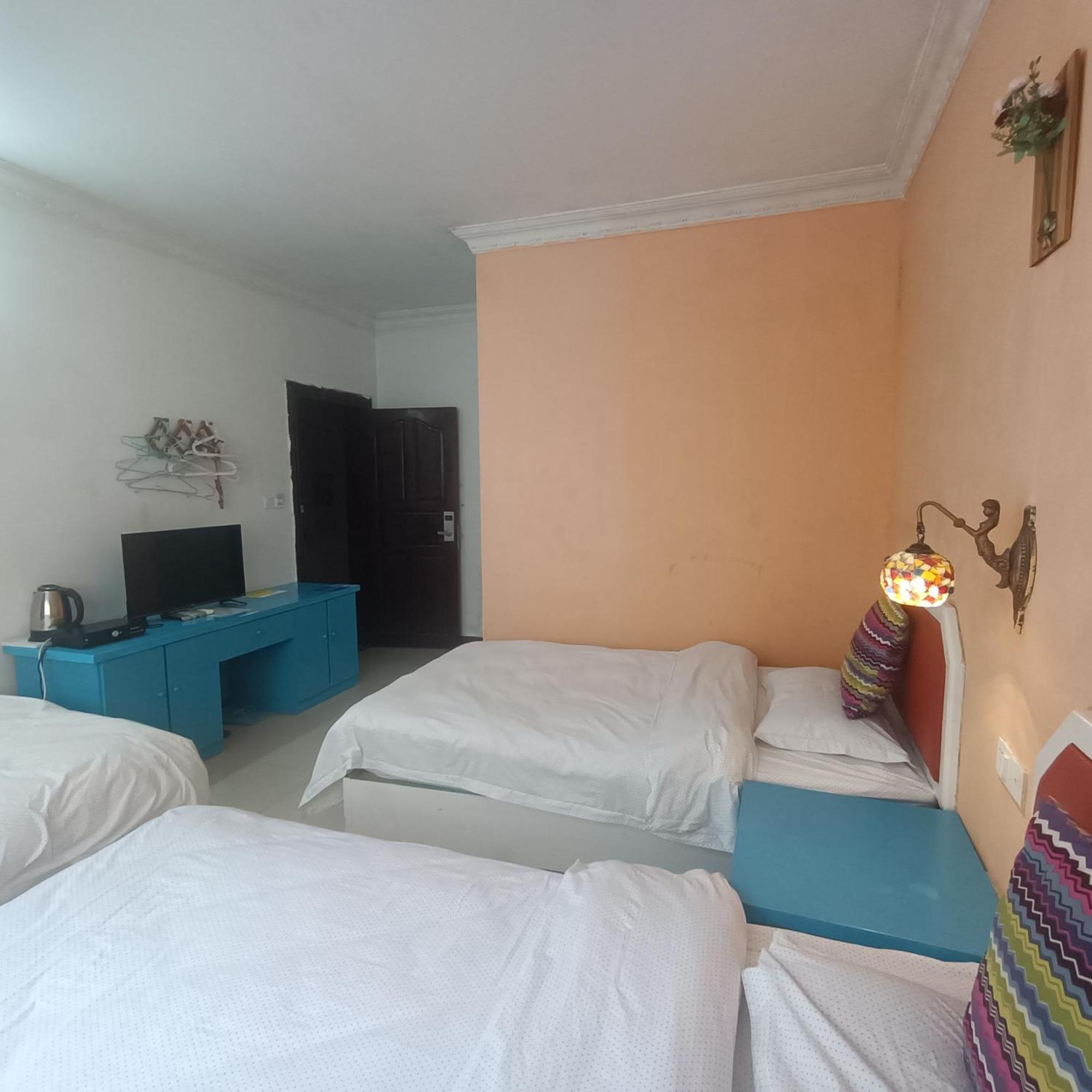 Yangshuo How Flowers Hostel Exterior photo