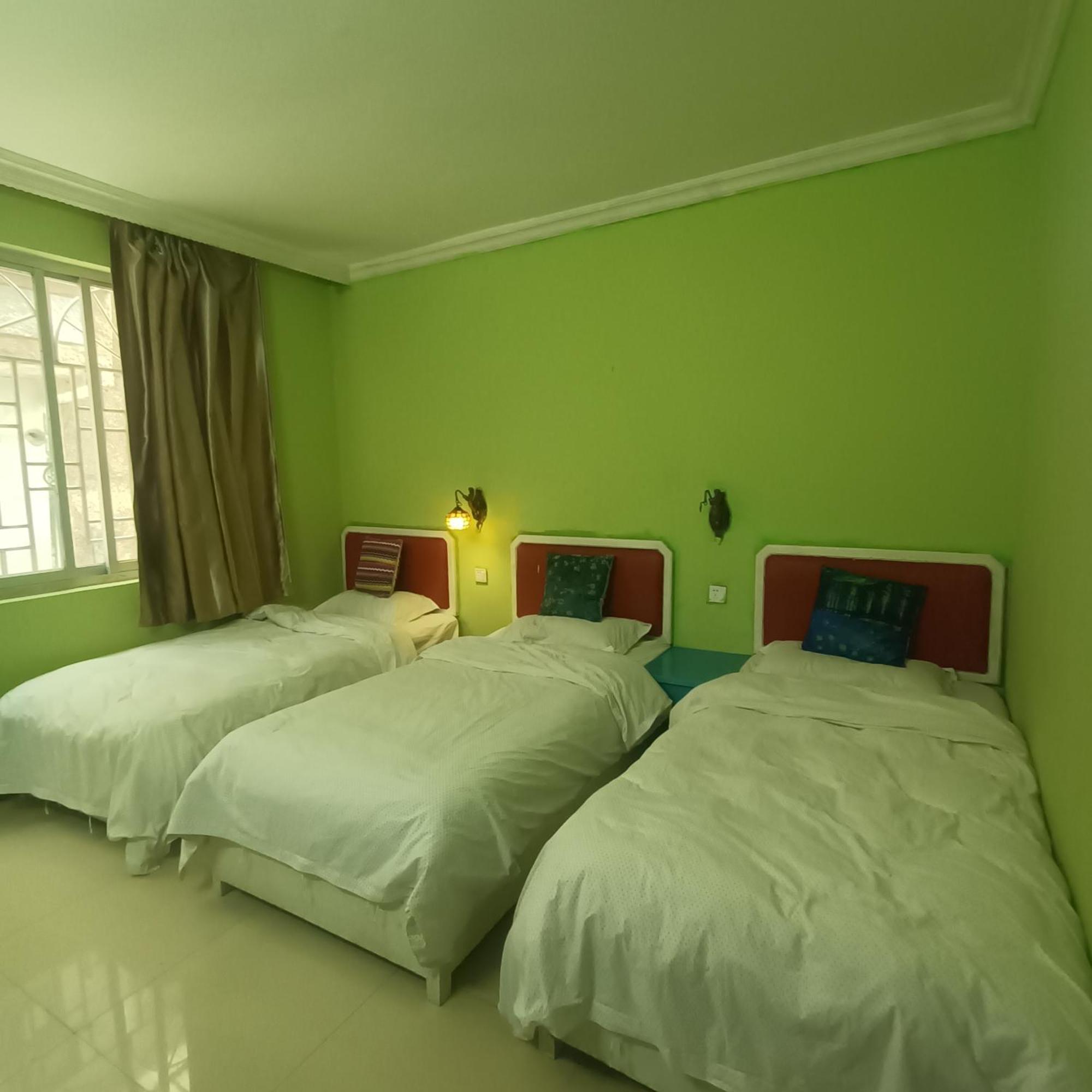 Yangshuo How Flowers Hostel Exterior photo