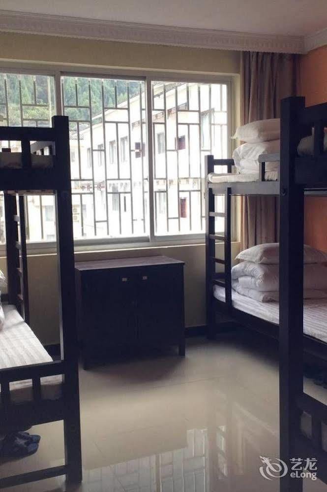 Yangshuo How Flowers Hostel Exterior photo